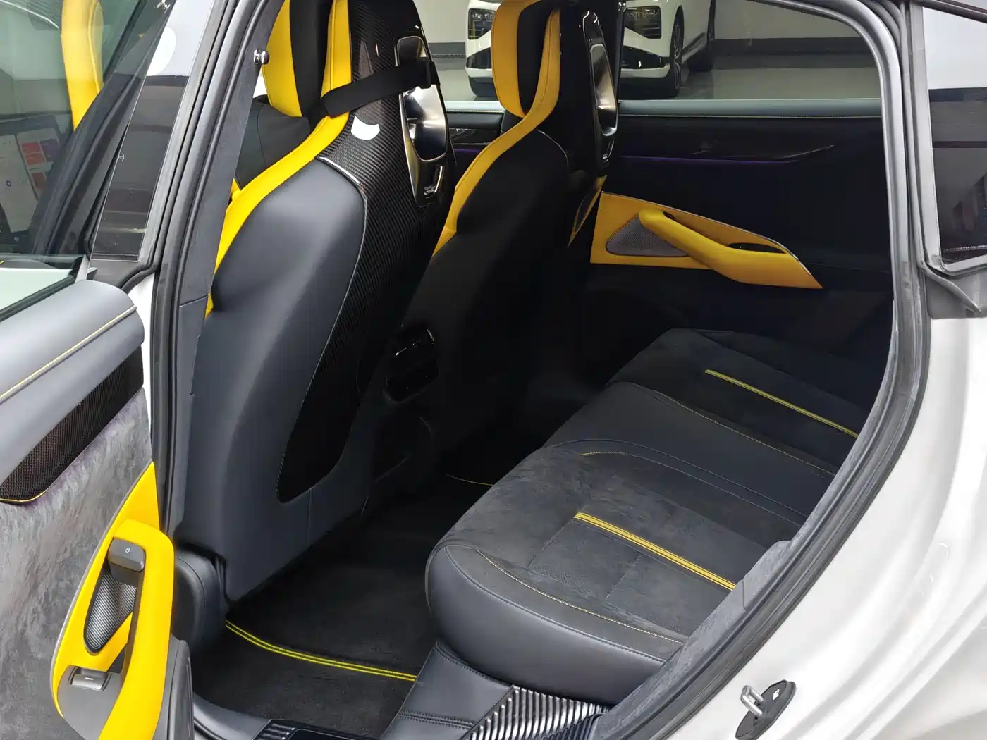 XIAOMI CAR XIAOMI SU7 ULTRA