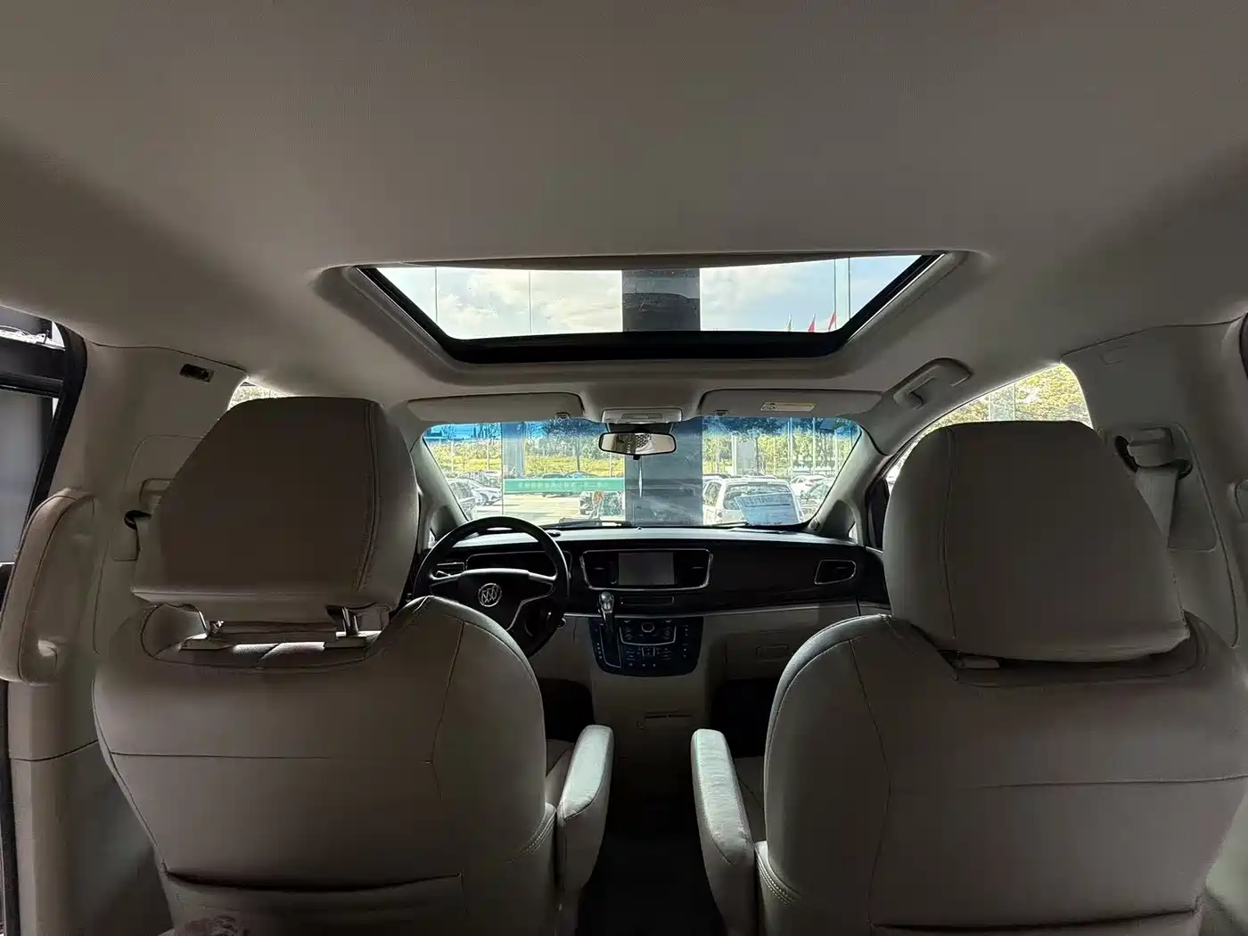 Buick GL8 2014 2.4L CT Luxury Business Comfort фото 14