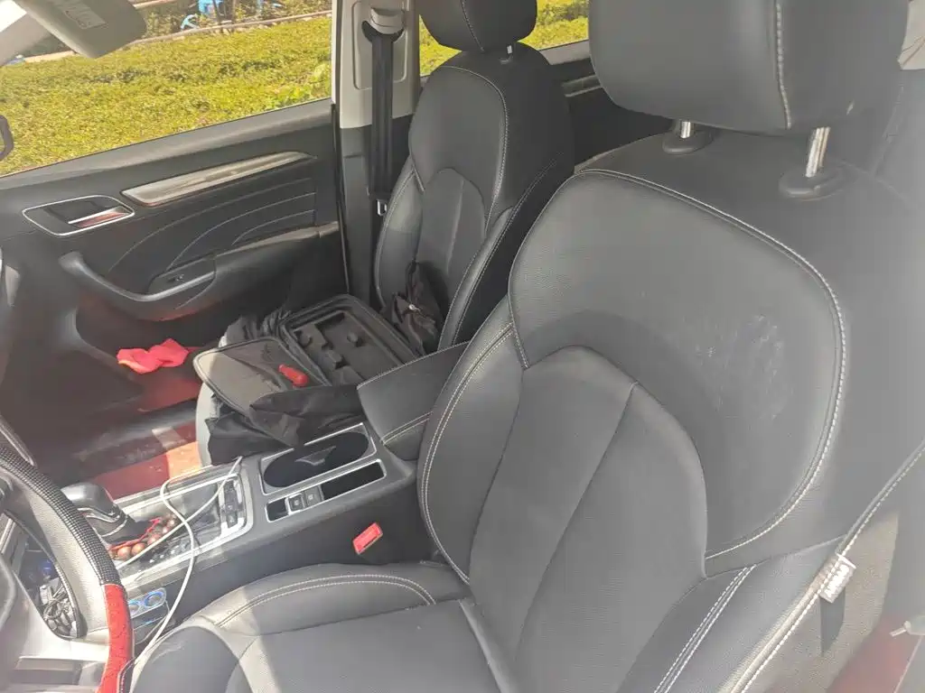 Roewe i6 2022 2020 PLUS 1.6L CVT 4G Connected Glory Flagship Edition