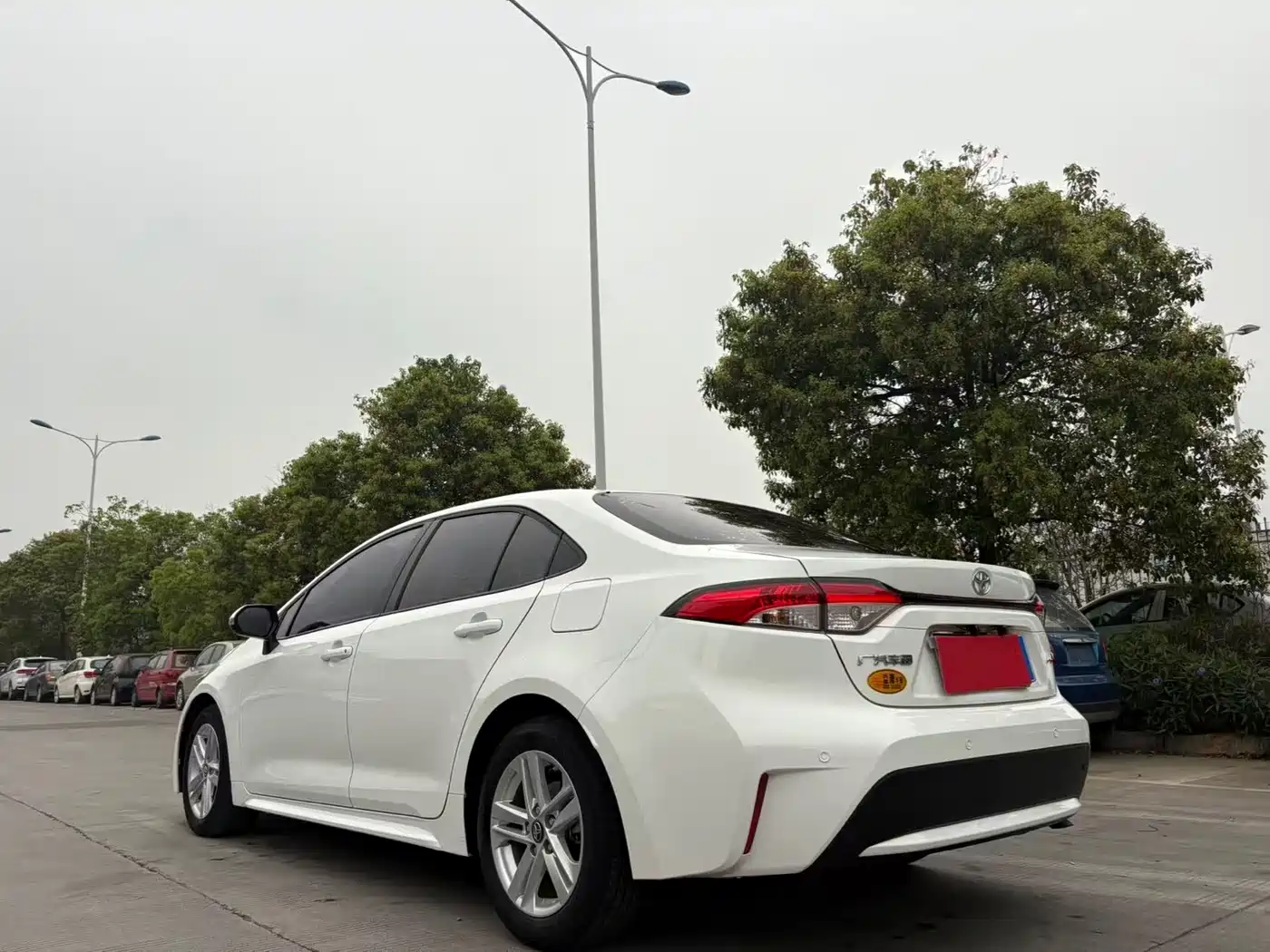 Toyota Levin 2021 185T CVT Progressive Edition фото 9