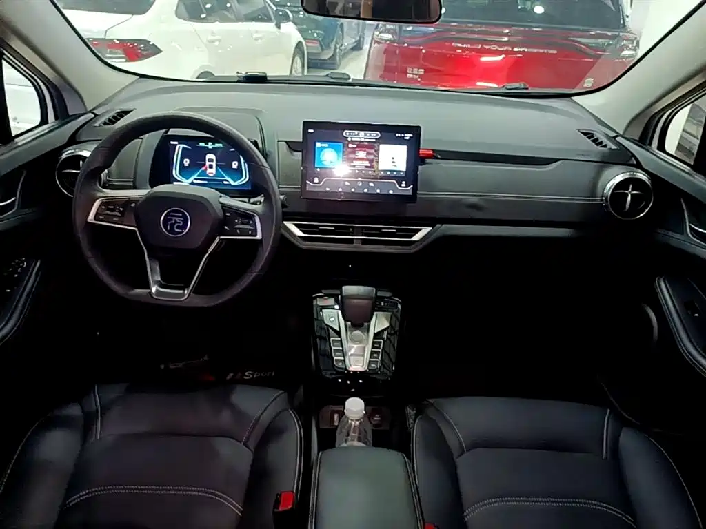 BYD Yuan New Energy 2019 EV360 Smart Connect Edition фото 10