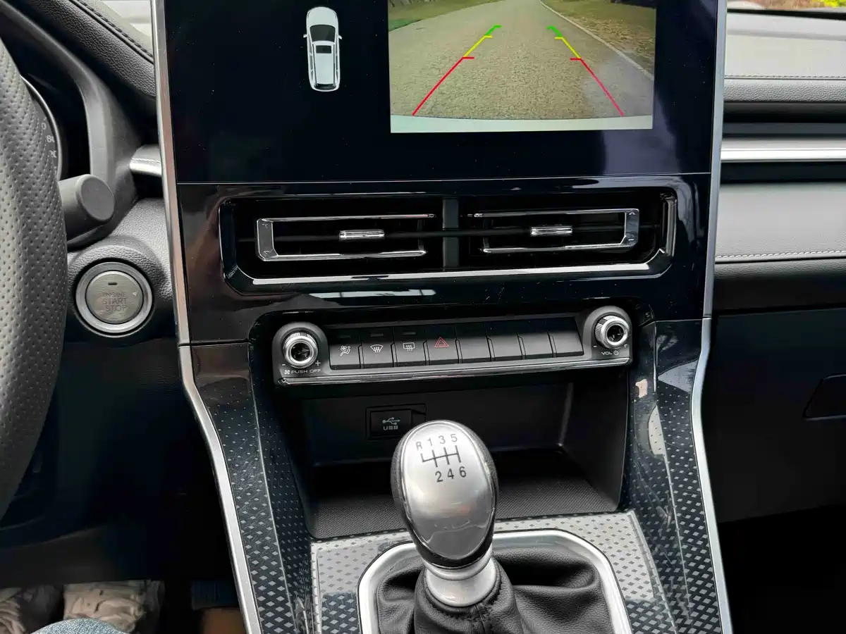 Haval M6 2023 PLUS 1.5T Manual Luxury Smart Connect фото 14