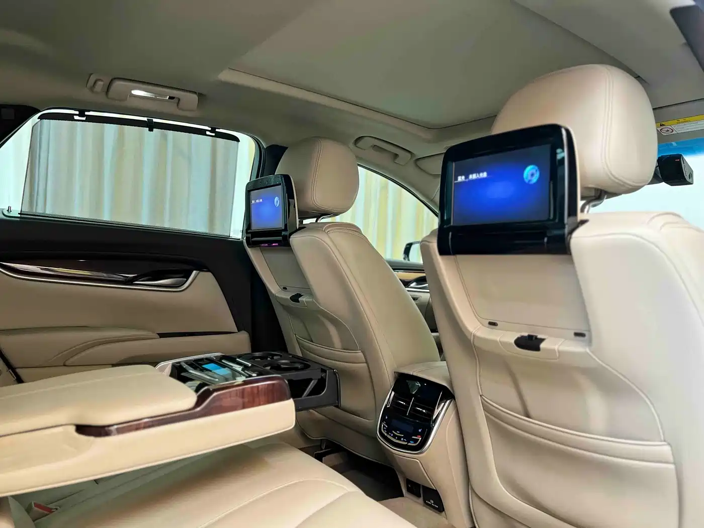 Cadillac XTS 2015 28T Luxury фото 31