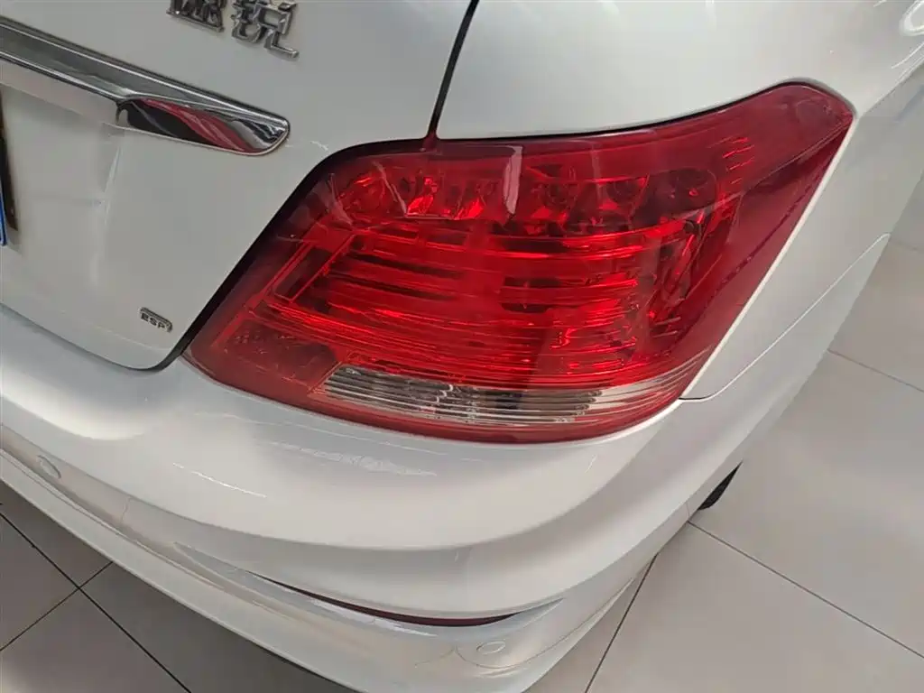 BYD Surui 2015 1.5L Manual Luxury фото 8