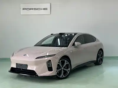 NIO ET5