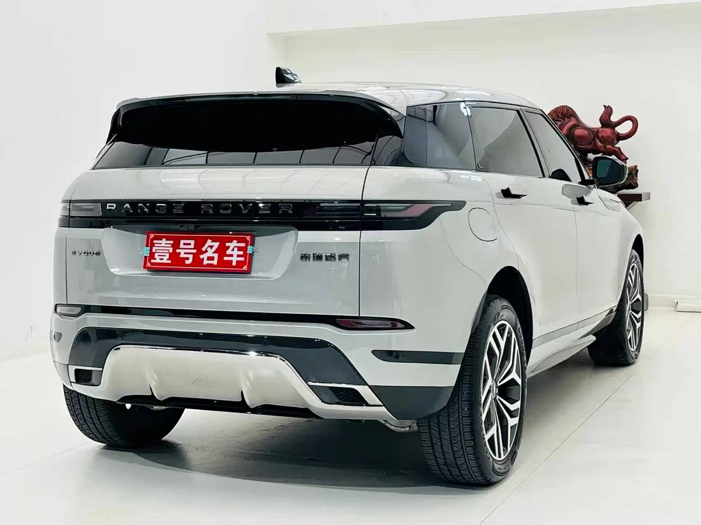 Land Rover Range Rover Evoque 2025 2024 Range Rover Evoque L 249PS Light Master Edition