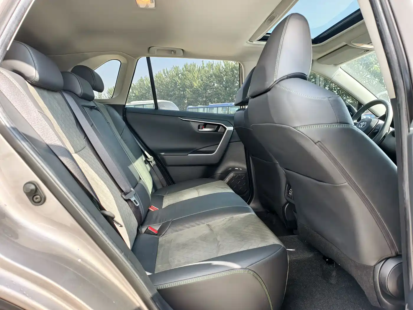 TOYOTA RAV4 RONGFANG