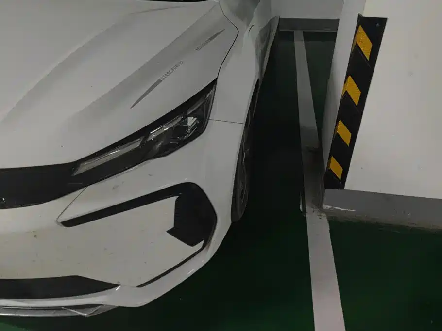 Geely Emgrand L HiP 2024 2024 Model Soaring Dragon Edition 1.5TD-DHT Pro 100KM Excellence Type