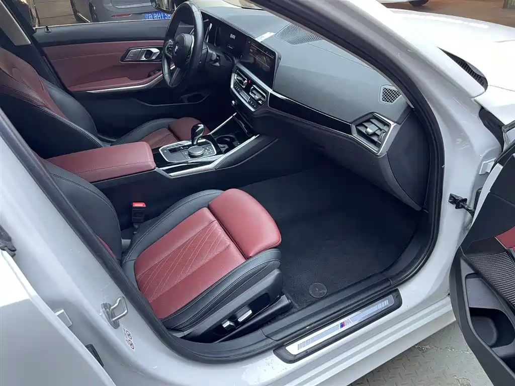 BMW 3 Series 2022 320Li M Sport Package фото 32