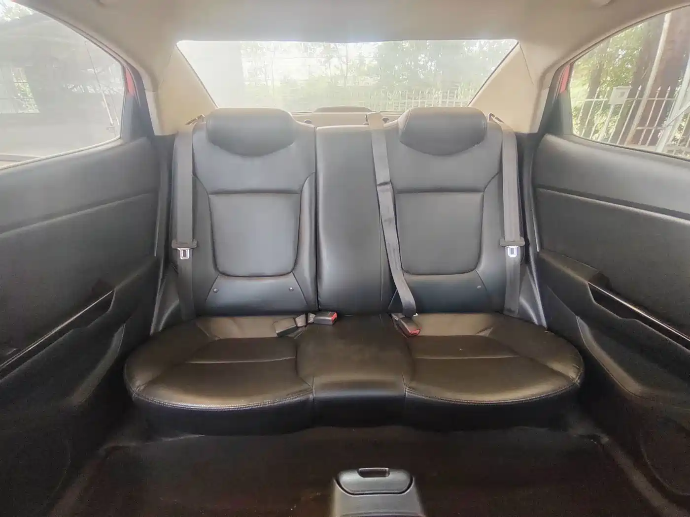 Kia K2 2013 2012 Sedan 1.6L AT Premium Commemorative Edition