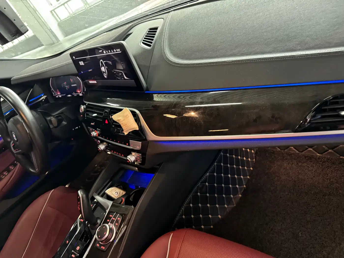 BMW 5 Series 2022 525Li M Sport Package фото 7