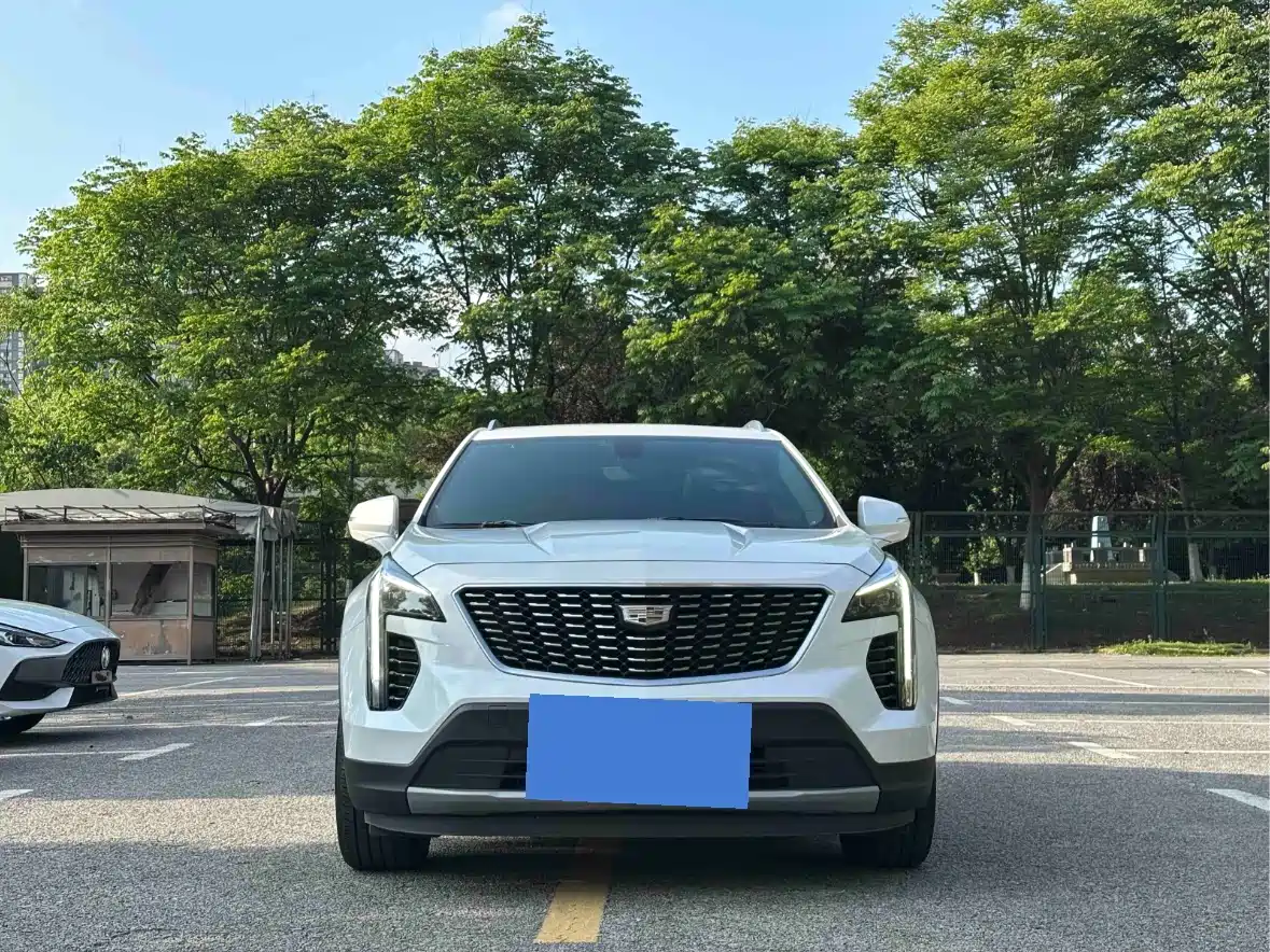 Cadillac XT4 2020 28T FWD Leading Trim фото 2