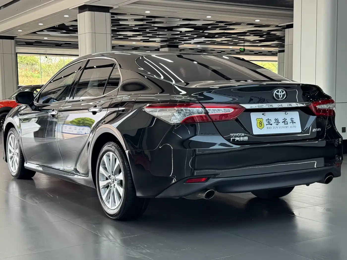 Toyota Camry 2018 2.0G Luxury Edition фото 5