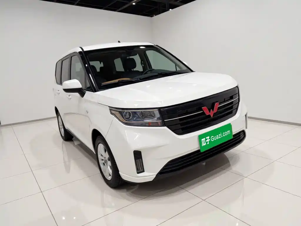 Wuling Motors Wuling Hongguang PLUS 2021 2019 1.5T Manual Luxury 7-seater