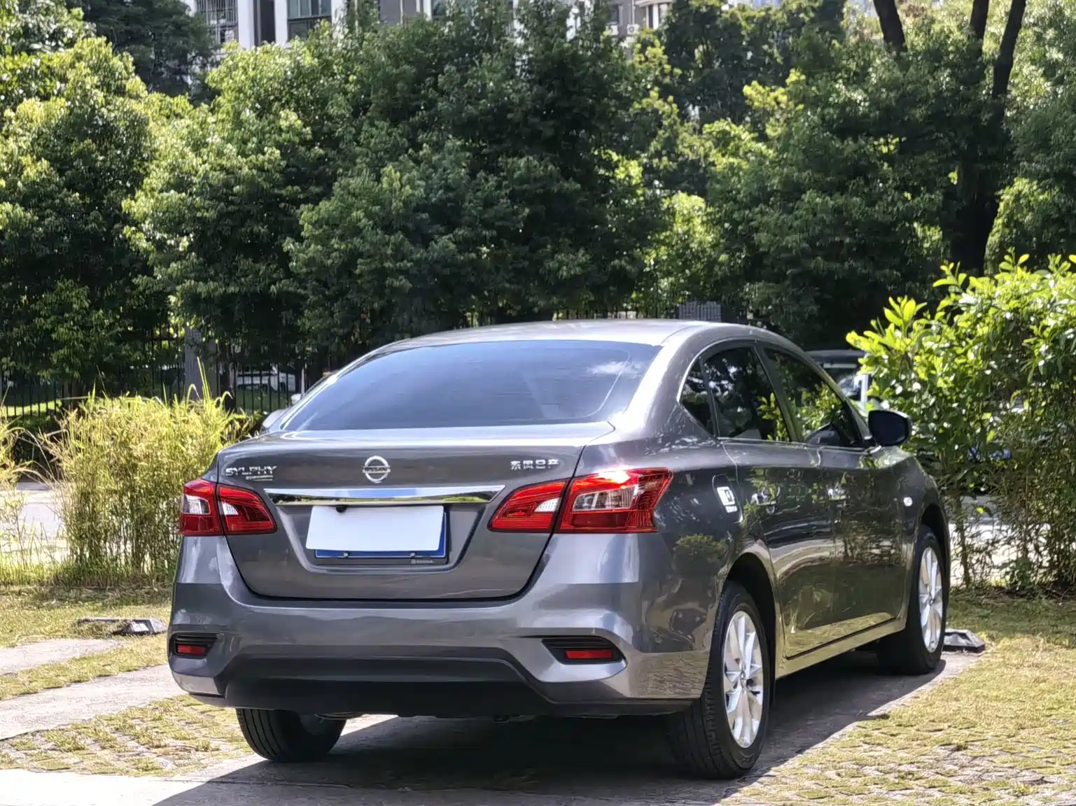 صورة 7 - Nissan Sylphy