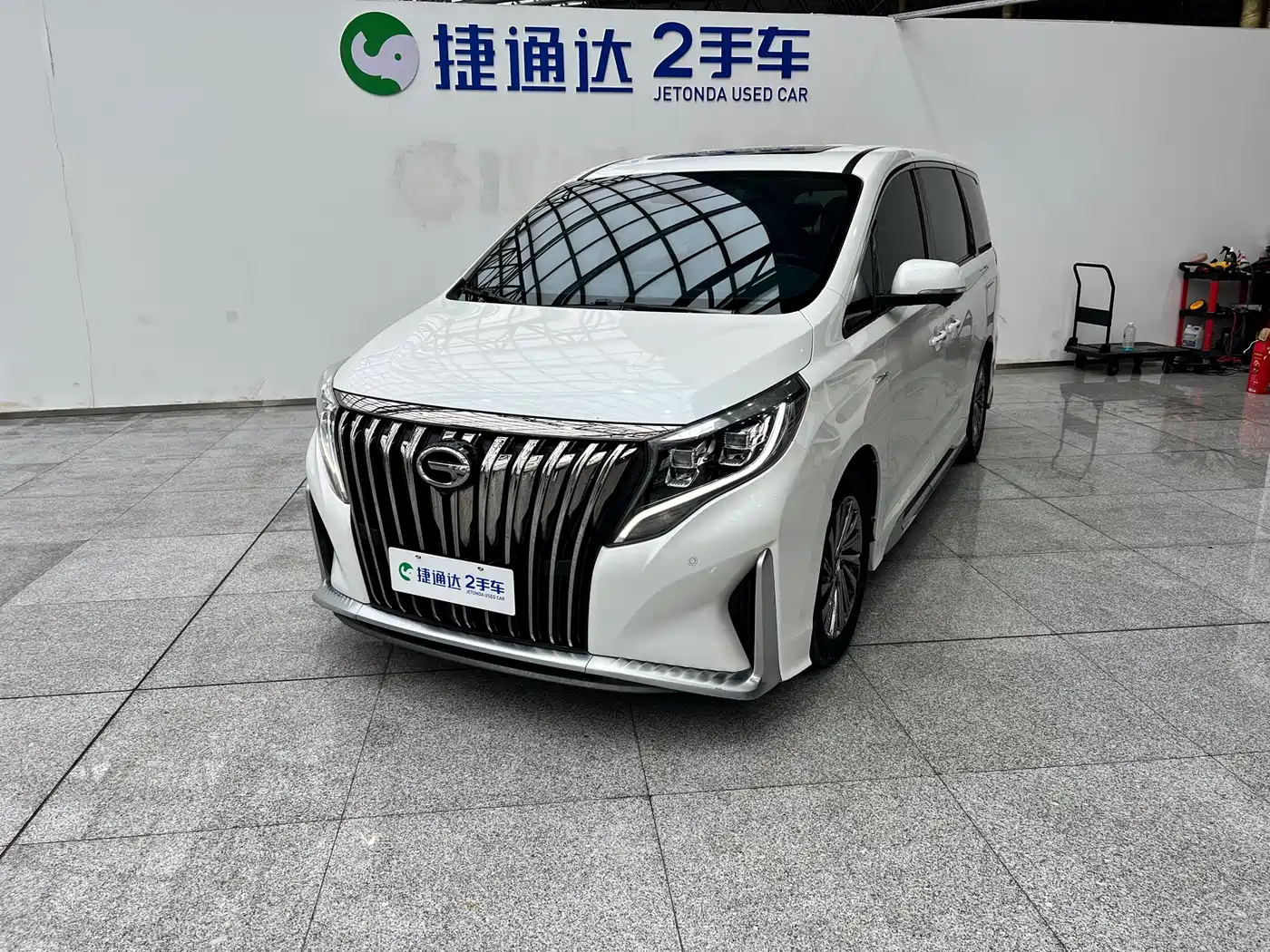 GAC TRUMPCHI M8