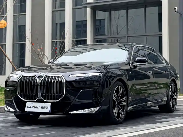 BMW 7 SERIES