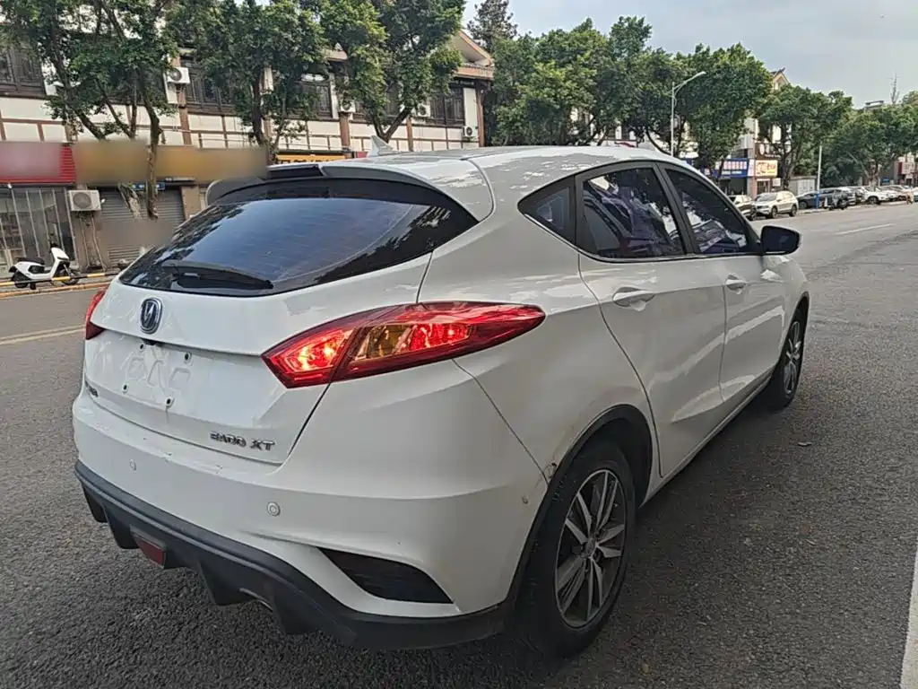 Changan Eado XT 2017 2016 1.6L Manual Stylish Cool Edition