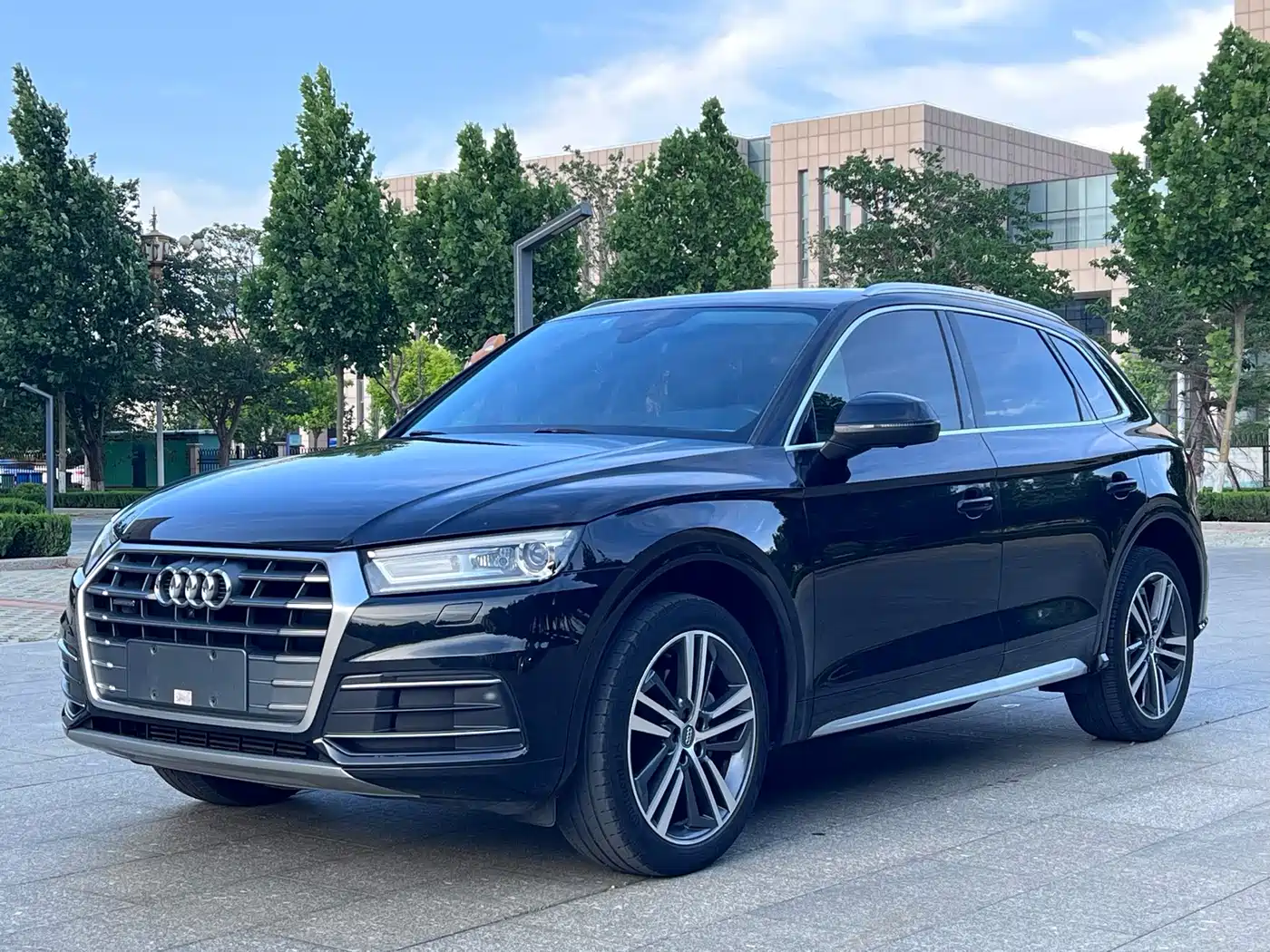 Audi Q5L 2020 40 TFSI Prestige Progressive