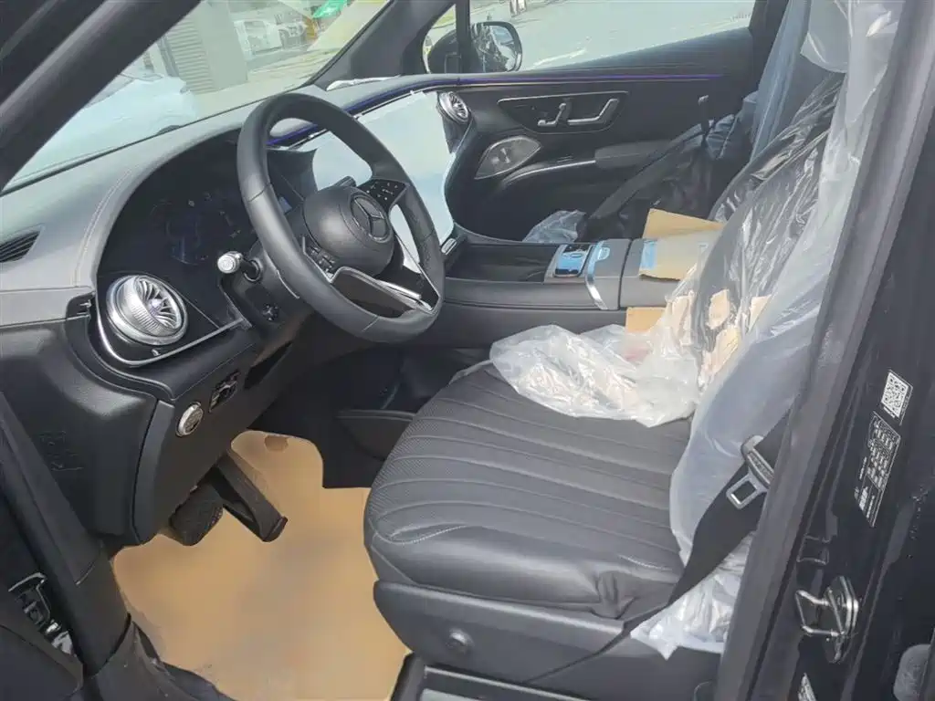 Mercedes-Benz EQS 2025 Model 500 4MATIC фото 15