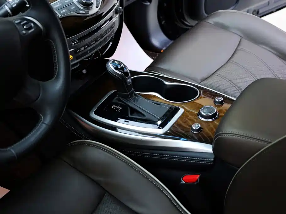 Photo 23 - Infiniti QX60 (Import)