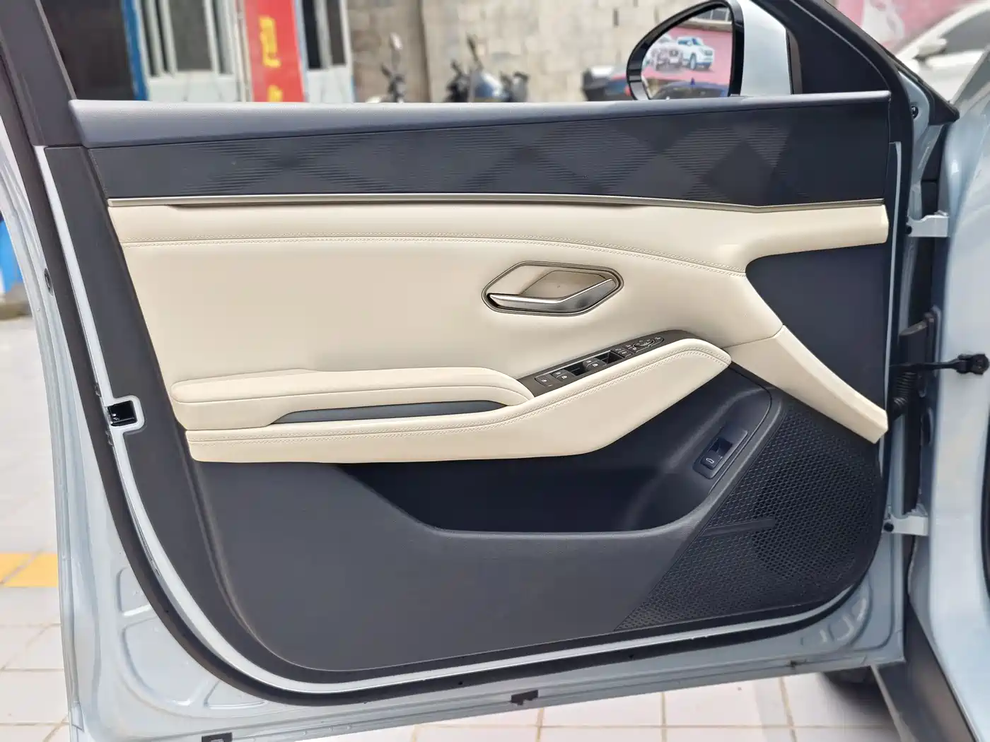 BYD Qin L 2024 DM-i 120KM Superior Edition фото 13