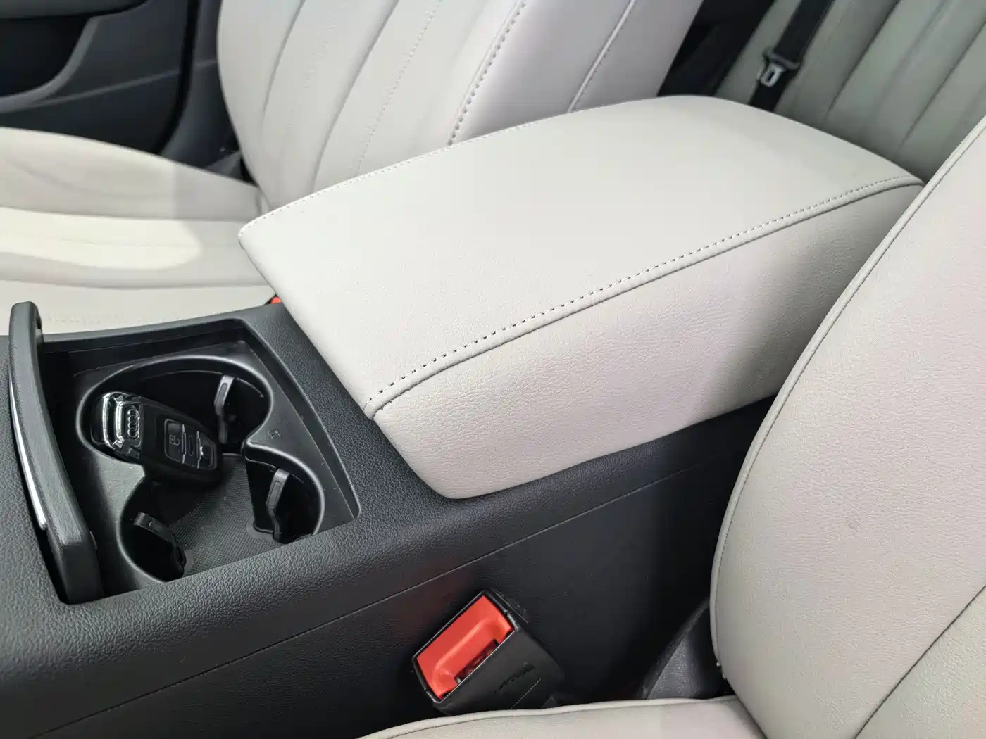 Audi A6L 2016 30 FSI Technology фото 14
