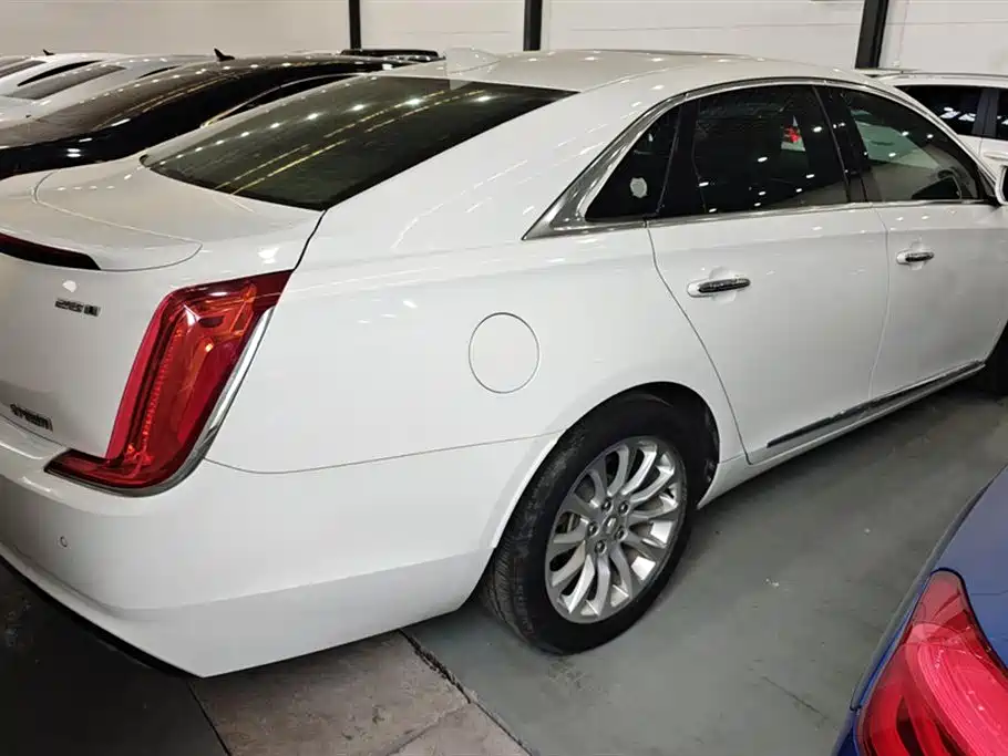 Cadillac XTS 2018 28T Elite фото 3