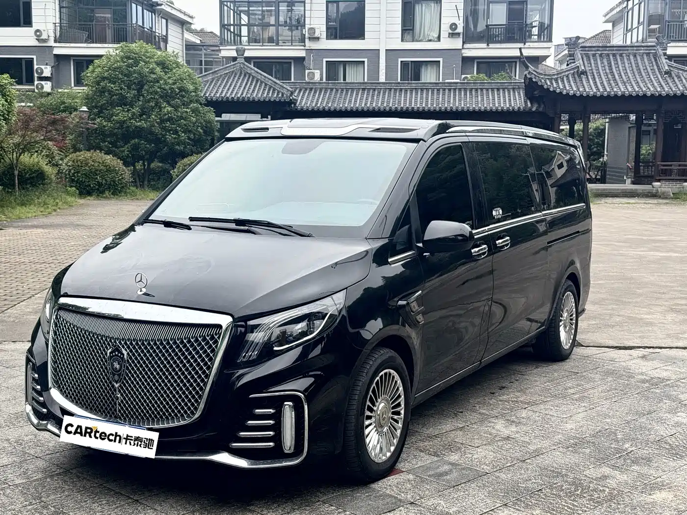 Mercedes-Benz Vito 2023 2.0T Business 7-Seater