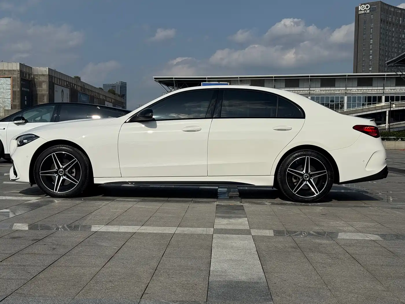 Mercedes-Benz C-Class 2024 Second Facelift C 260 L Night Edition Sport фото 8