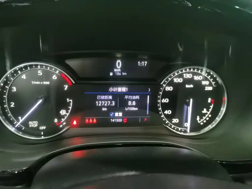Фото 7 - Cadillac XT5