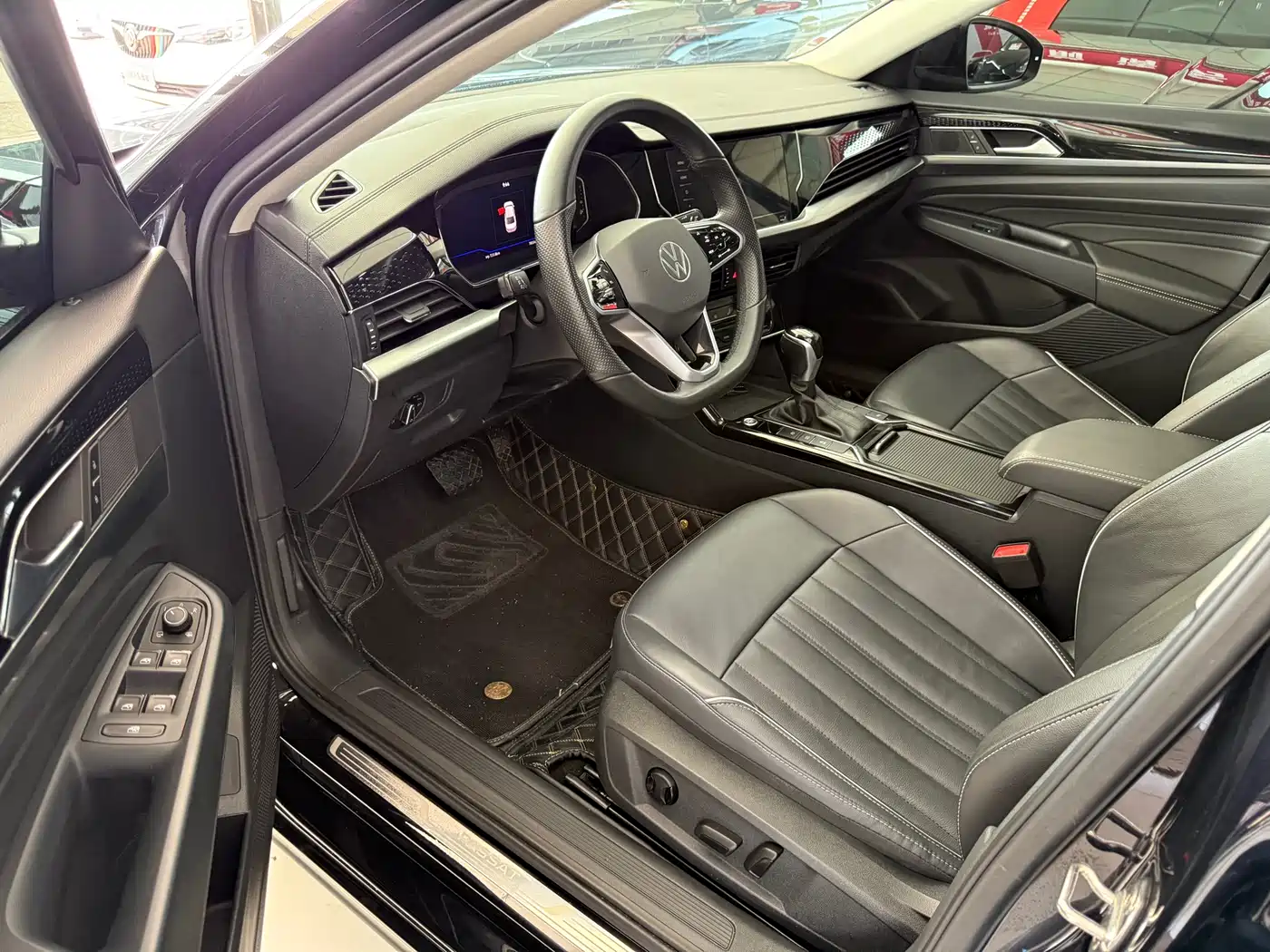 Volkswagen Passat 2023 330TSI Elite Edition фото 4