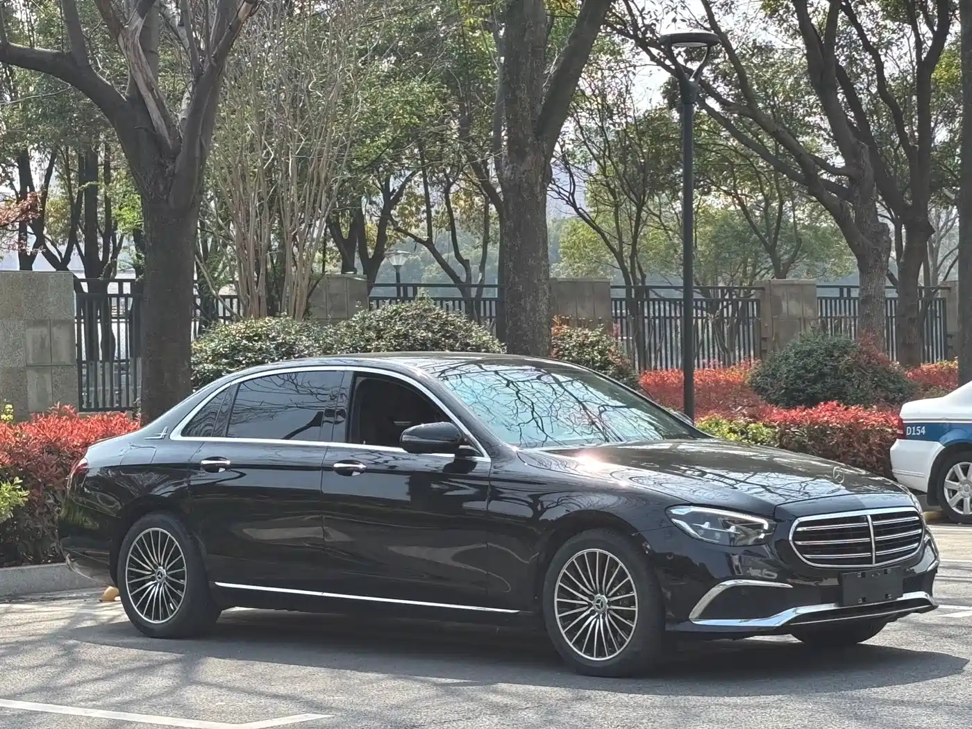  E CLASS