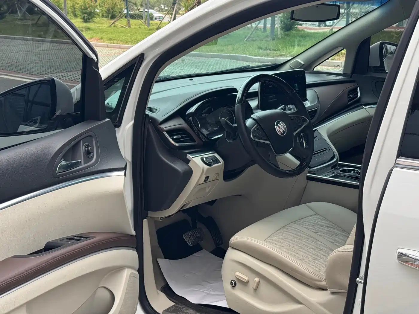 Buick GL8 2020 Model Land Business Class 652T Luxury фото 4