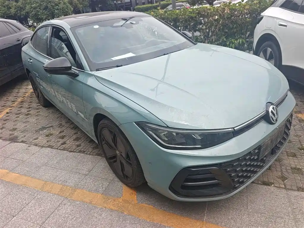 Volkswagen Passat 2025 Model Pro 380TSI Starlight Dragon Premium Edition фото 4