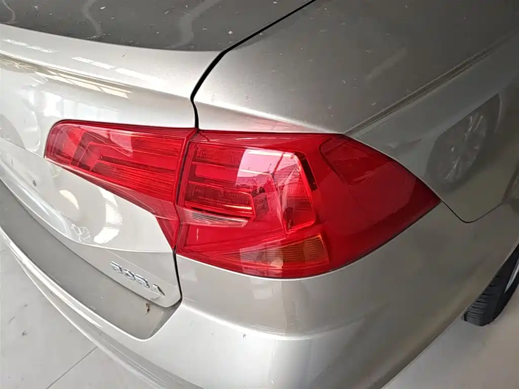 Volkswagen Bora 2018 1.5L Automatic Fashion фото 8