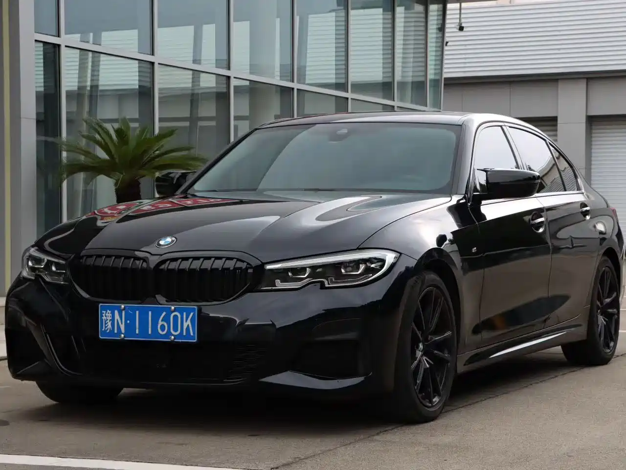 صورة 1 - BMW 3 Series