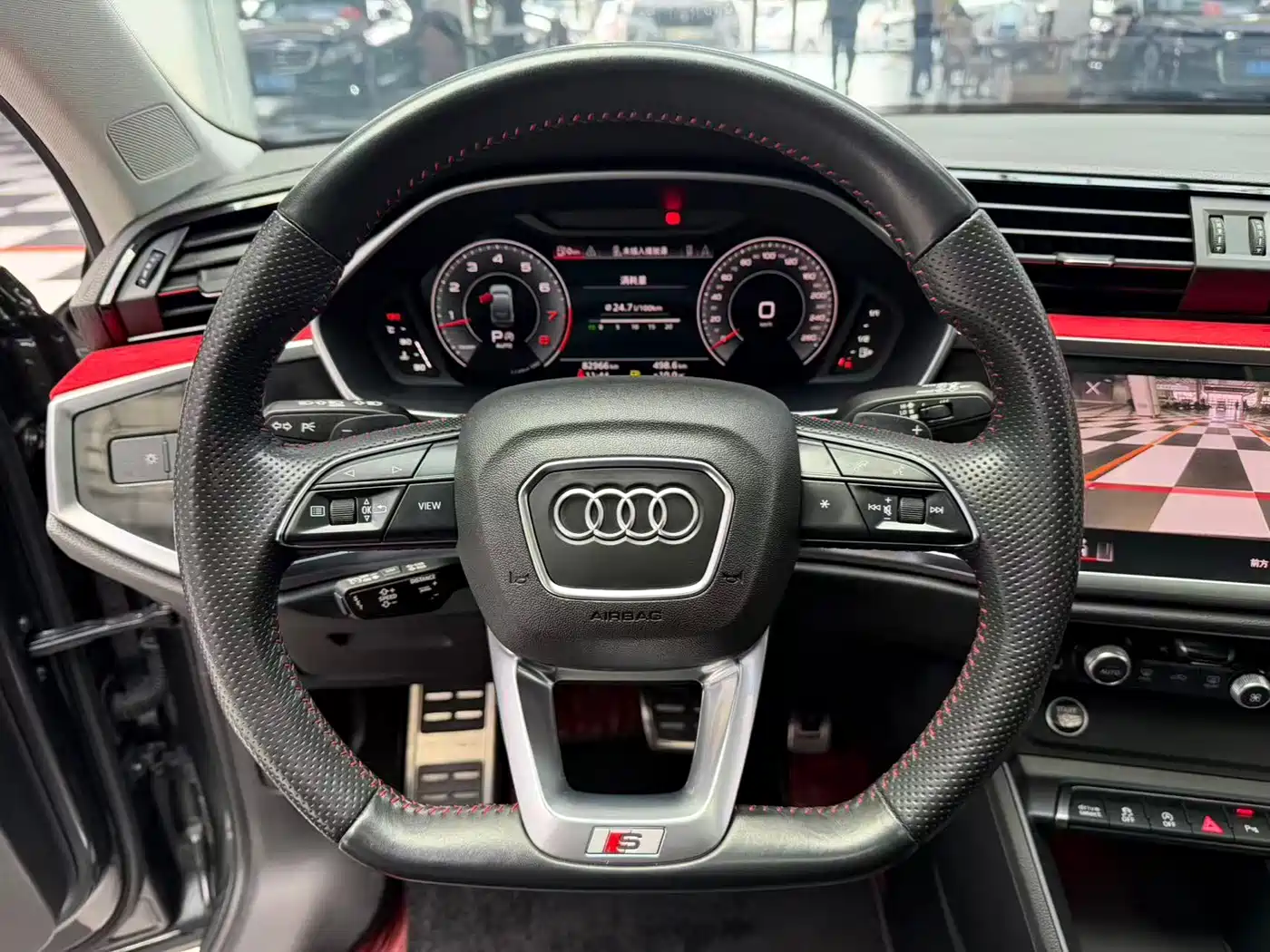 Audi Q3 Sportback 2022 45 TFSI quattro Luxury фото 8