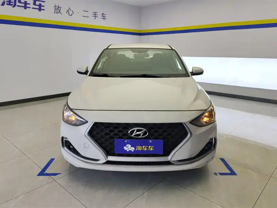 Hyundai Elantra 2018 1.6L Automatic Pleasing Edition GL China VI фото 2