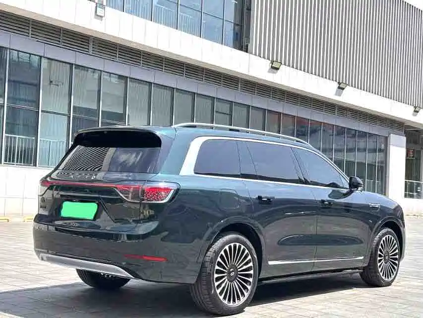 AITO Wenjie AITO M9 2024 Range Extender Ultra 52kWh 6-seater фото 8