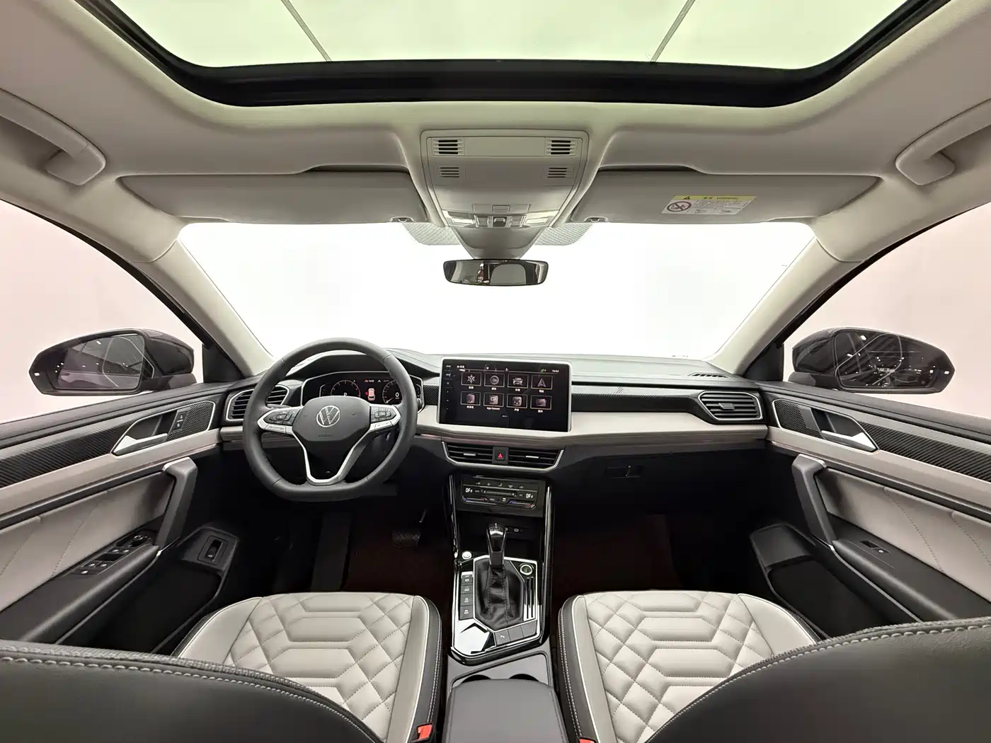 Volkswagen Tayron 2023 280TSI 2WD Luxury Plus Advanced Edition фото 9