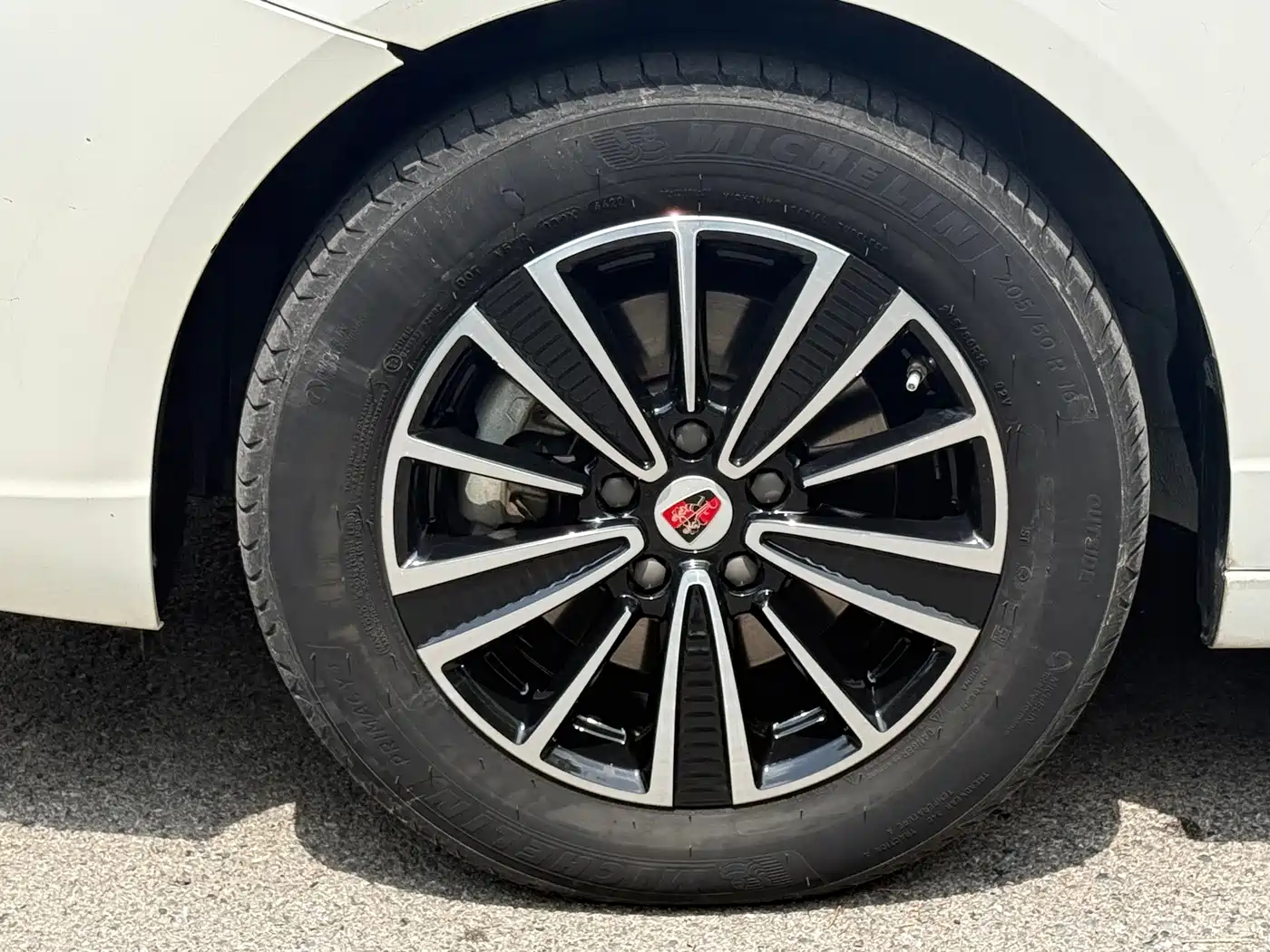 ROEWE EI5