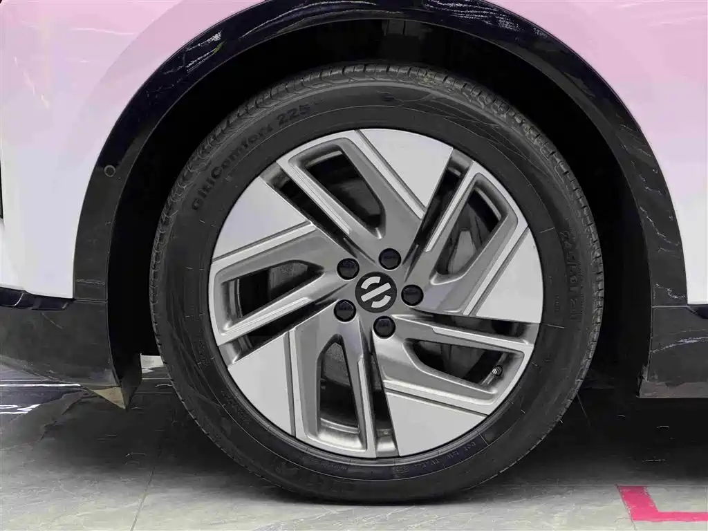 HiPhi GAO HE HIPHI Y