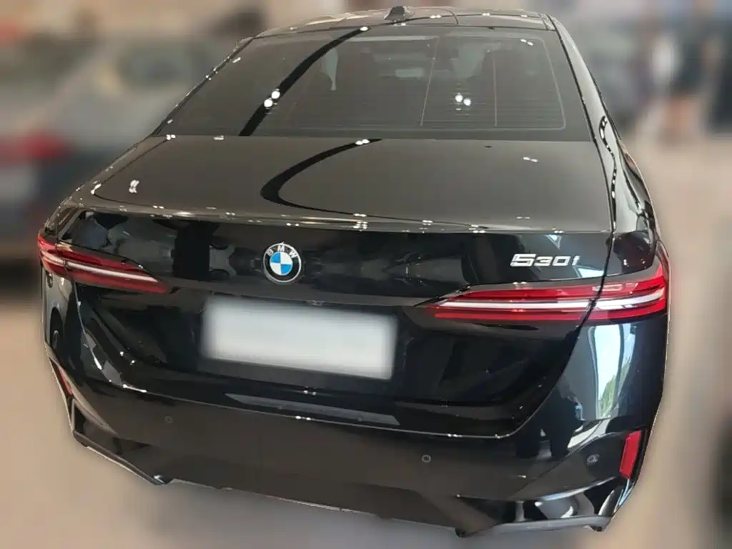 BMW 5-SERIES