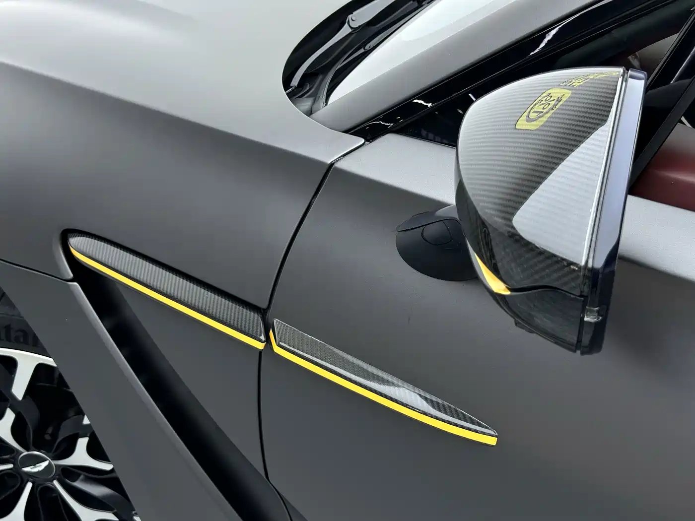 Aston Martin DBX 2020 2020 4.0T V8