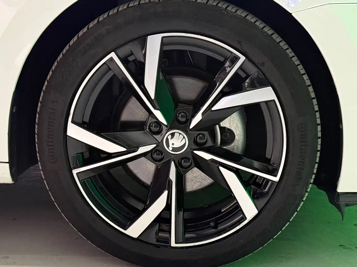 Škoda Octavia 2022 PRO TSI280 Luxury Edition фото 17