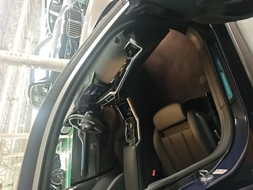 BMW i4 2023 eDrive35 фото 10