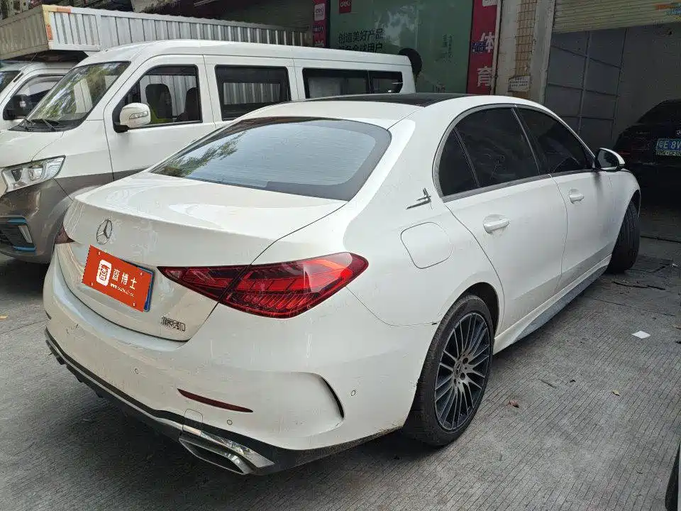 Фото 3 - Mercedes-Benz C-Class