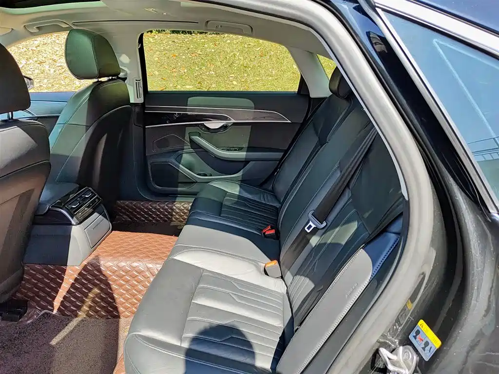 Audi A8 2018 A8L 55 TFSI quattro Launch Elite фото 8