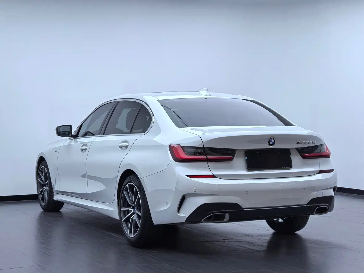 BMW 3 Series 2021 325Li M Sport Package фото 5